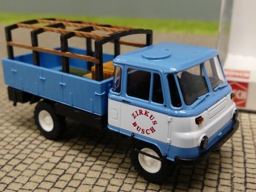 Busch robur 2002 a - 1/87,